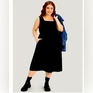 Black dress with pockets, Square Neck